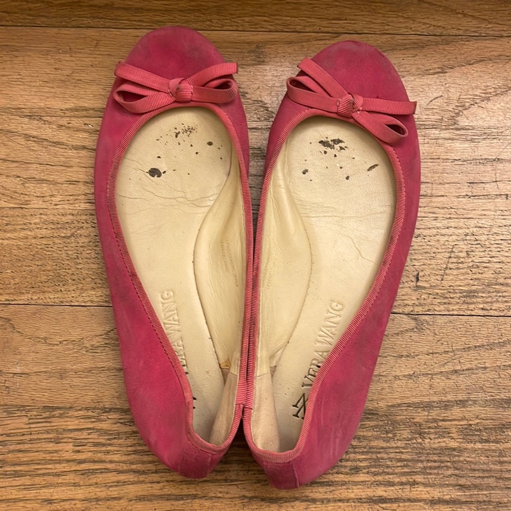 Pink leather Vera Wang flats made in Italy size 7